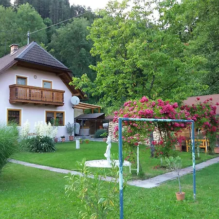 An Der Waldquelle Casa de Férias *